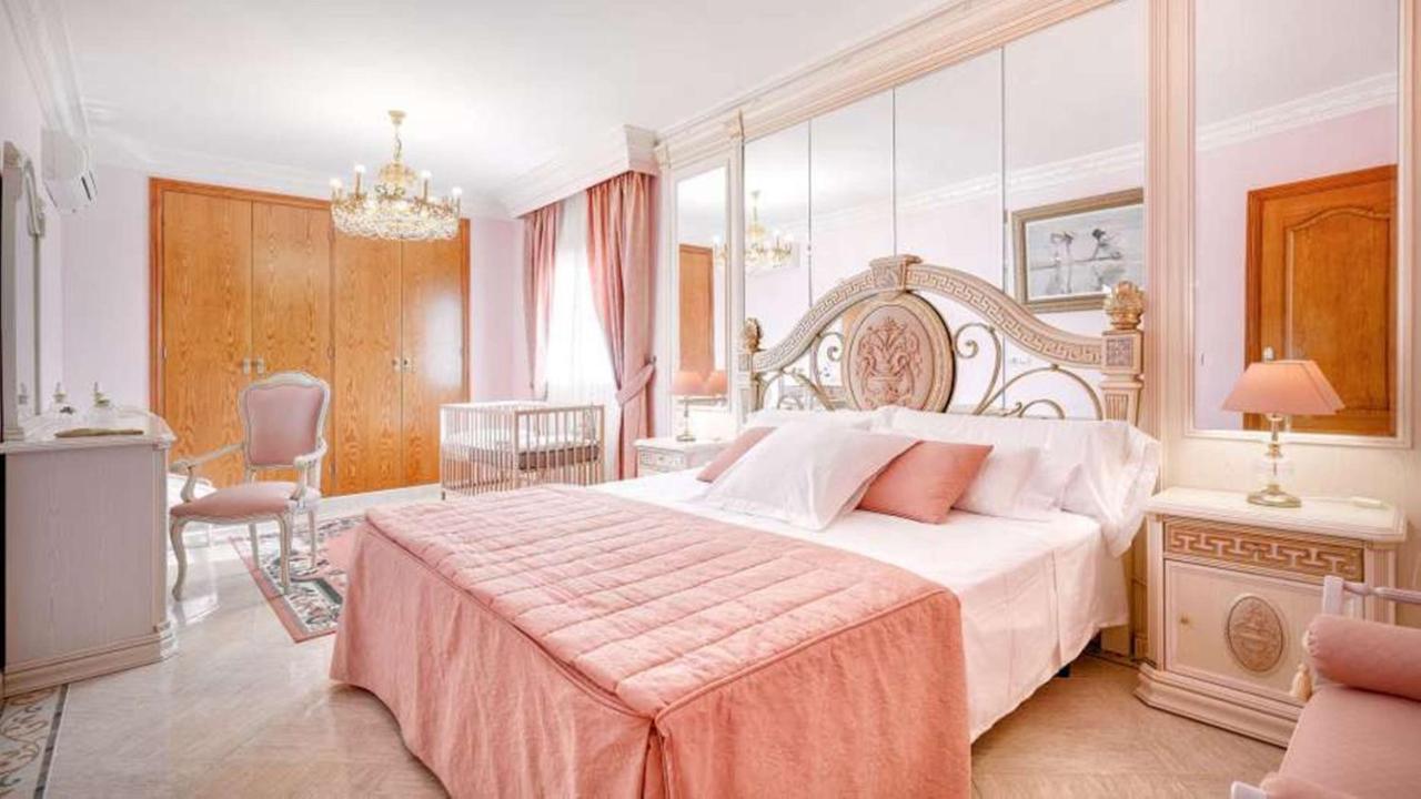 Chabela Villa Badia Blava
